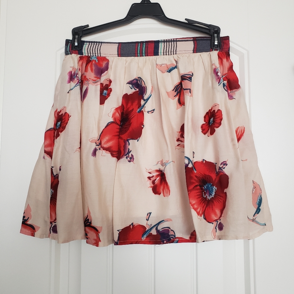 Hem And Thread Small Floral Skirt